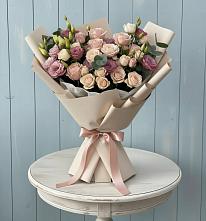 Букет цветов из:  Розы и Лизиантусы в Алтуде