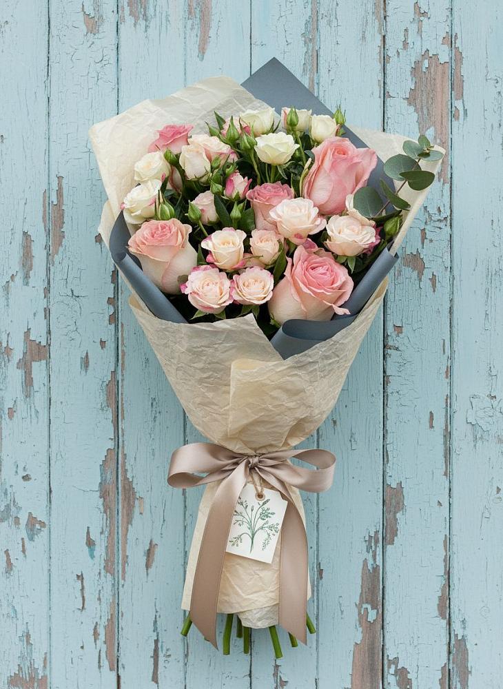 Букет цветов из: Розы в Алтуде