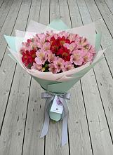 Букет цветов из:  Альстромерии в Алтуде