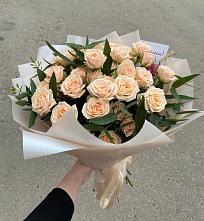 Букет Кремовые розы Латте в Алтуде