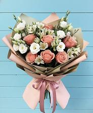 Букет цветов из:  Розы, Альстромерии и Лизиантусы в Алтуде