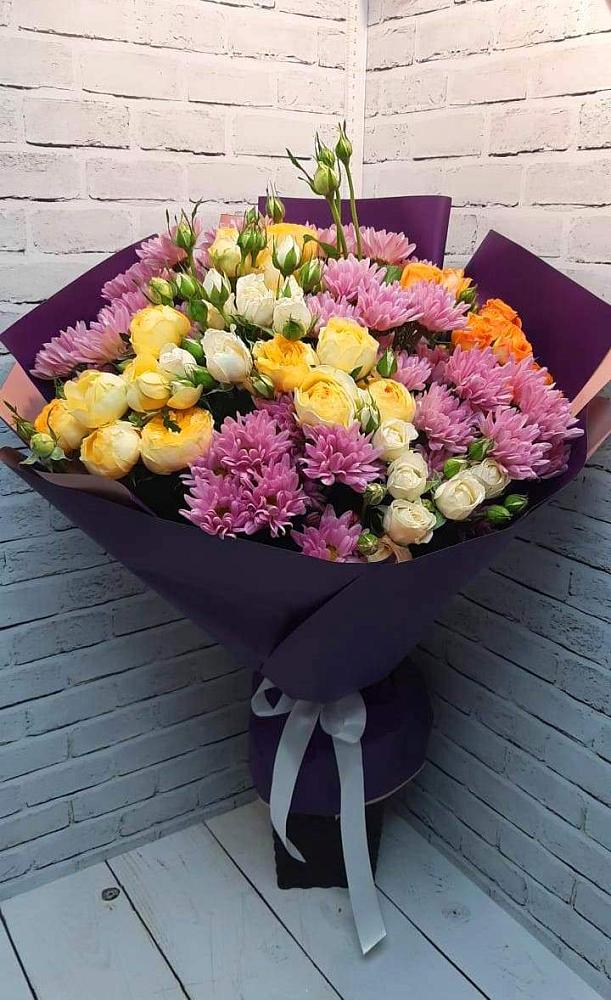 Букет цветов из: Хризантемы и Розы в Алтуде