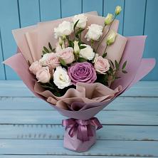 Букет цветов из:  Розы и Лизиантусы в Алтуде