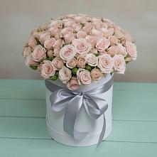 Цветочная композиция из Розы в шляпной коробке в Алтуде