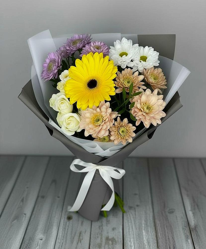 Букет цветов из: Розы, Герберы и Хризантемы в Алтуде