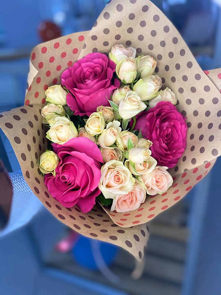 Букет цветов из: Розы в Алтуде