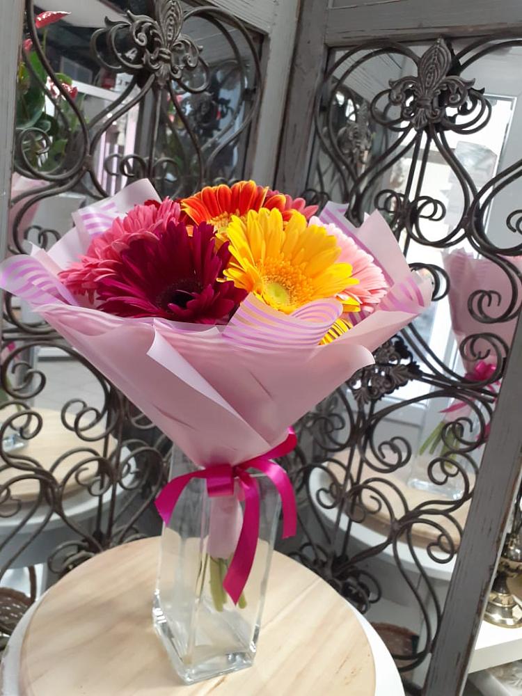 Букет цветов из: Герберы в Алтуде