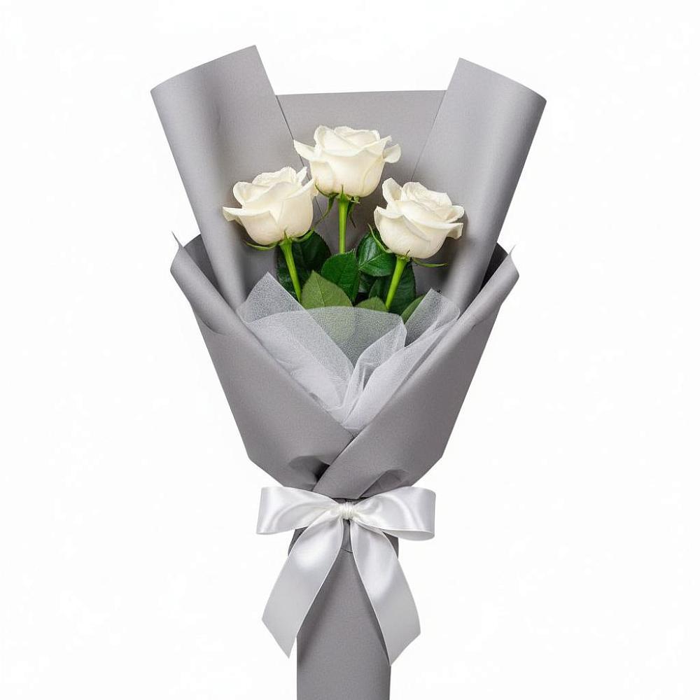 Букет 3 белые розы в Алтуде
