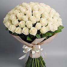 Букет 101 беля роза Белоснежка в Алтуде