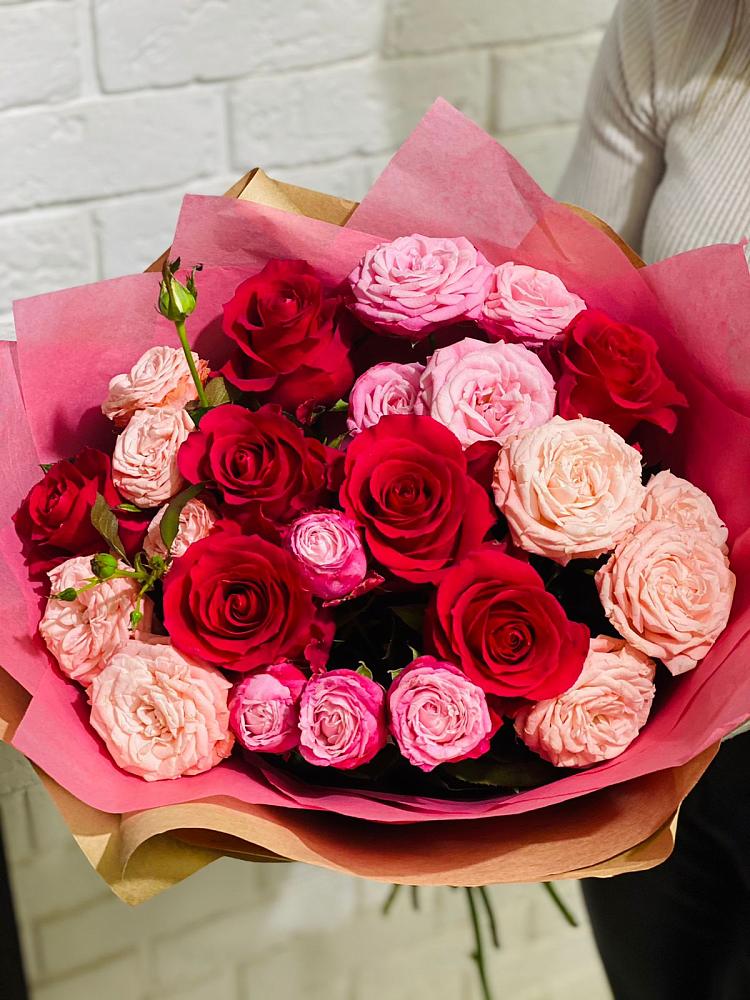 Букет цветов из: Розы в Алтуде