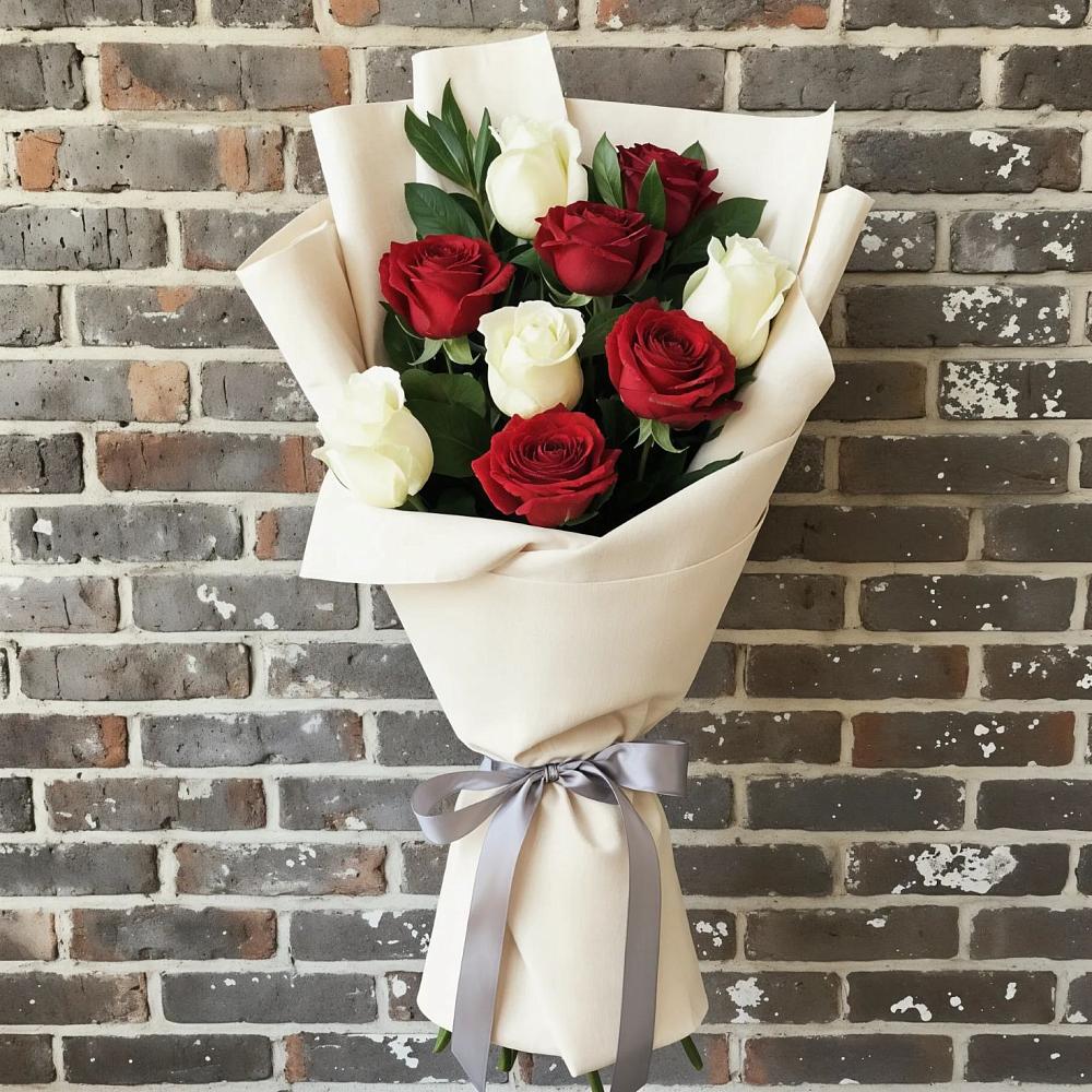 Букет цветов из: Розы в Алтуде