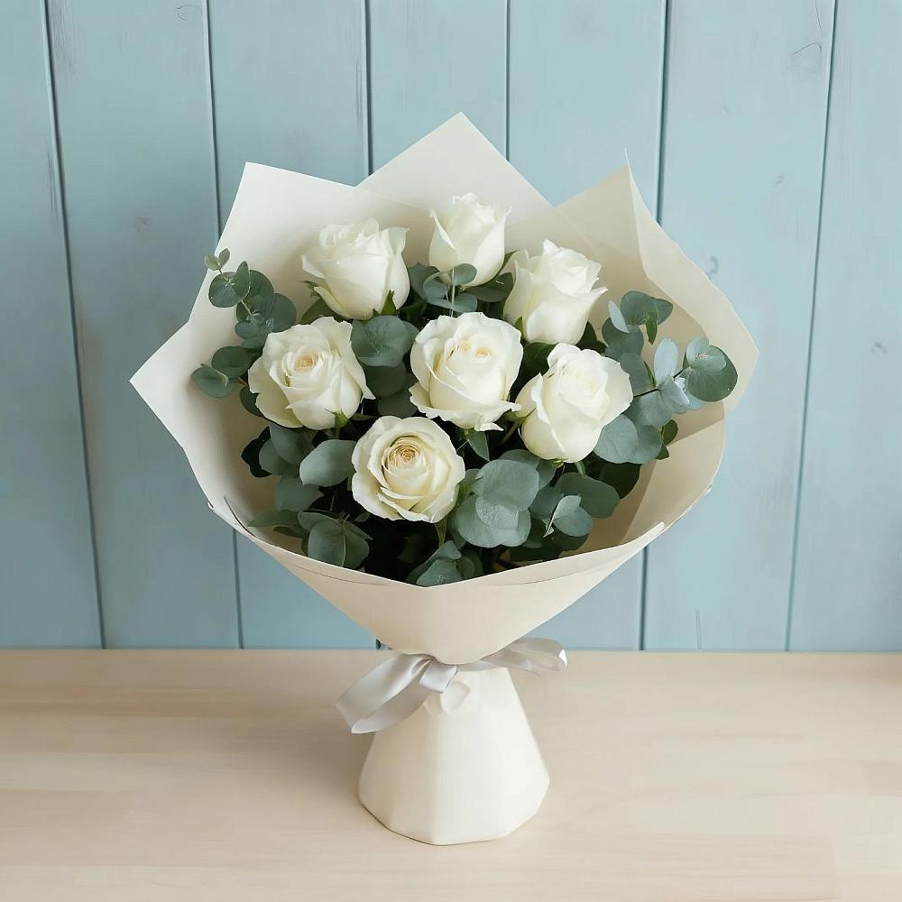 Букет Белые розы в Эвкалипте в Алтуде