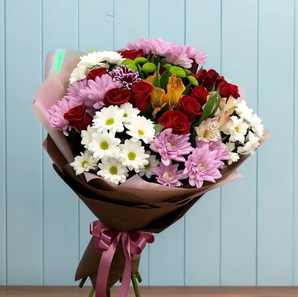 Букет цветов из: Розы, Хризантемы и Альстромерии в Алтуде