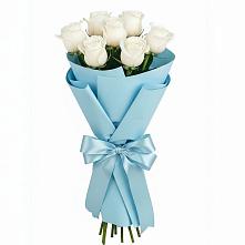 Букет 7 белых роз Проуд в Алтуде