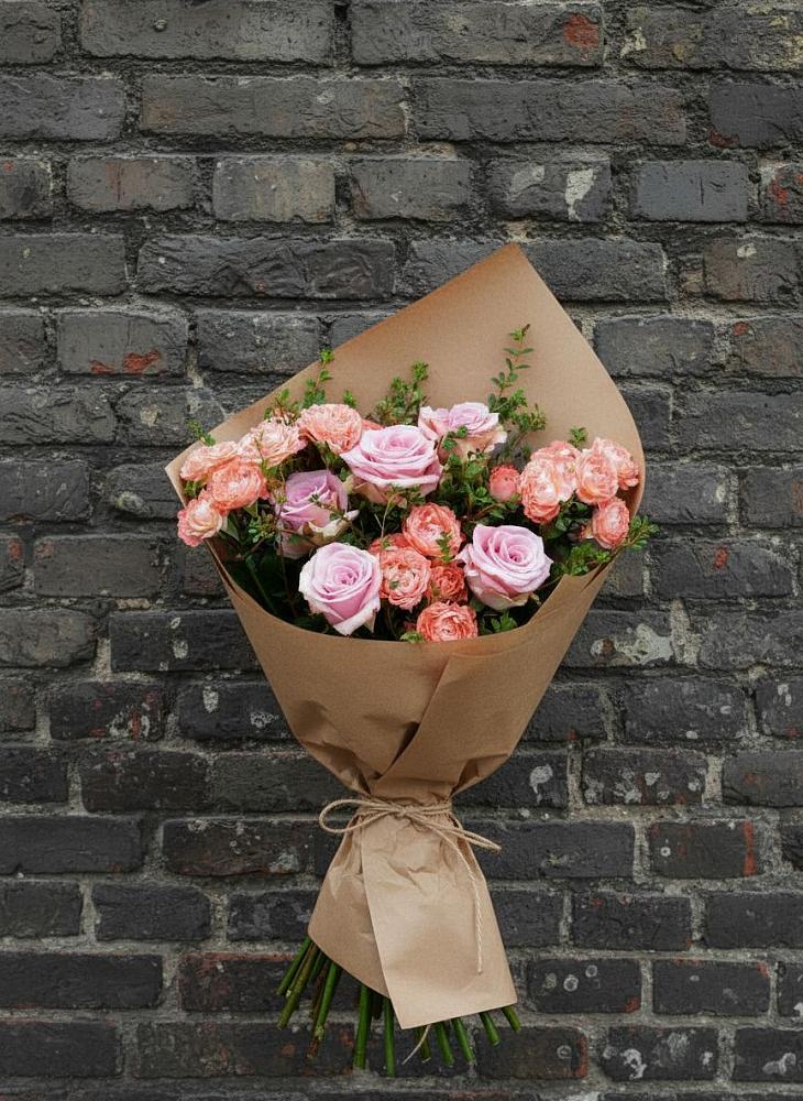 Букет цветов из: Розы в Алтуде