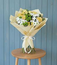 Букет цветов из:  Хризантемы и Розы в Алтуде