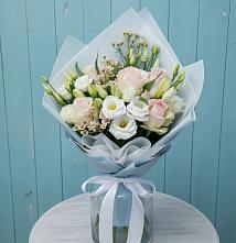 Букет цветов из:  Розы и Лизиантусы в Алтуде