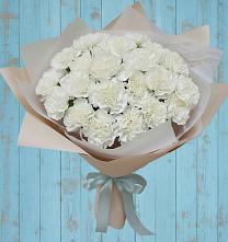 Букет цветов из:  Гвоздики в Алтуде