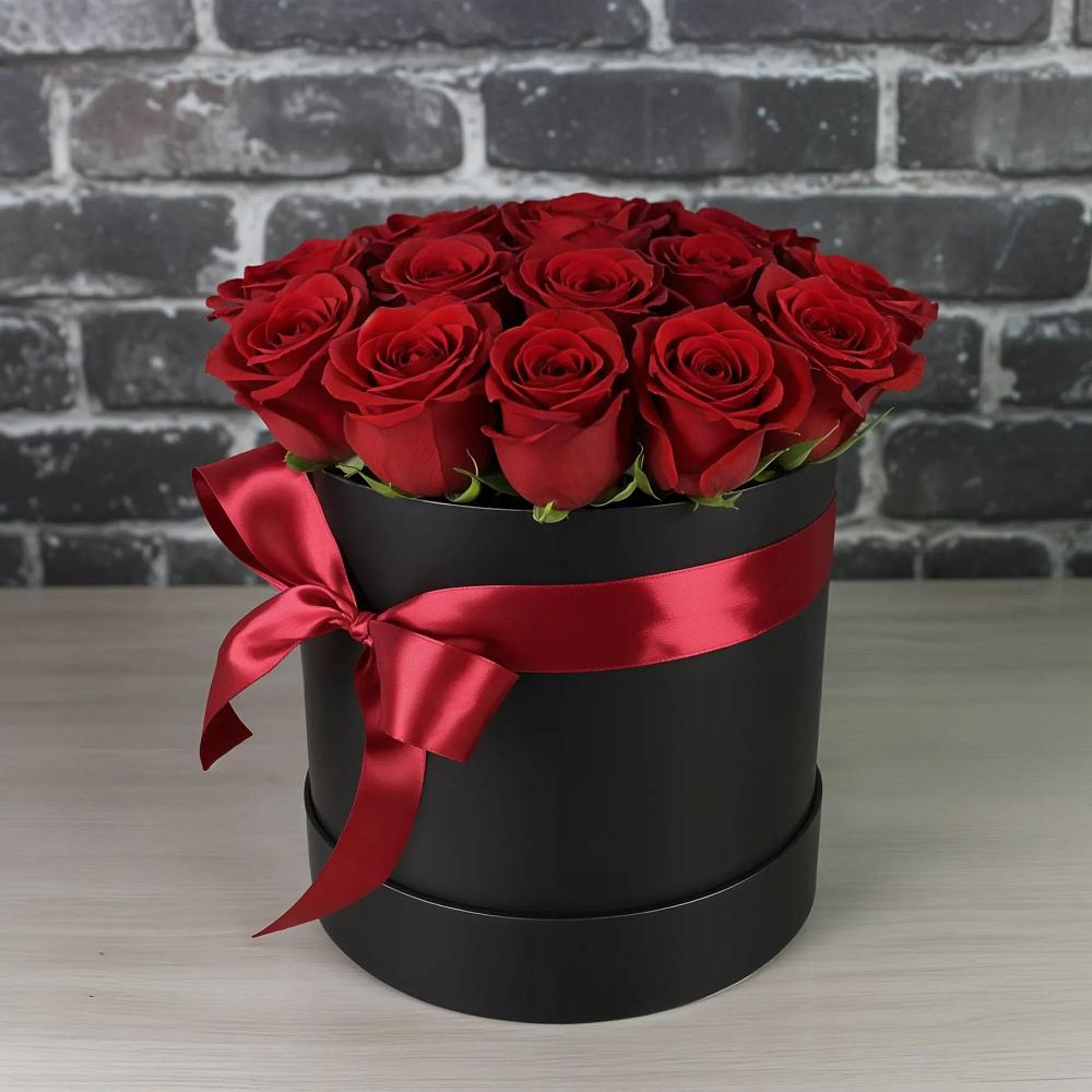 Цветочная композиция из Розы в шляпной коробке в Алтуде