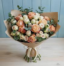 Букет цветов из:  Альстромерии и Розы в Алтуде