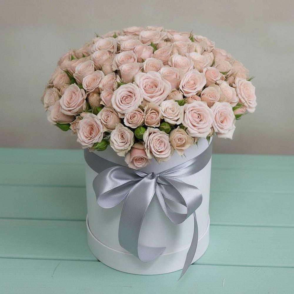 Цветочная композиция из Розы в шляпной коробке в Алтуде